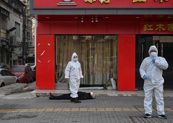 People drop dead in Wuhan